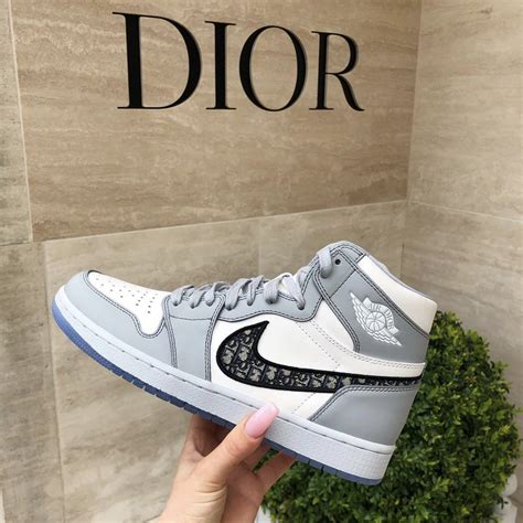 data di uscita delle air jordan dior|Air Jordan 1 OG Dior, la capsule Dior Men da avere questa estate.